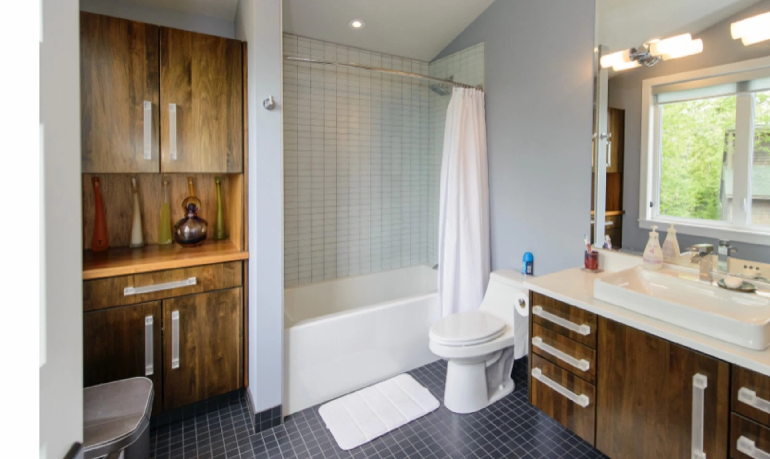 Garry+Old+Bathroom+1.jpg