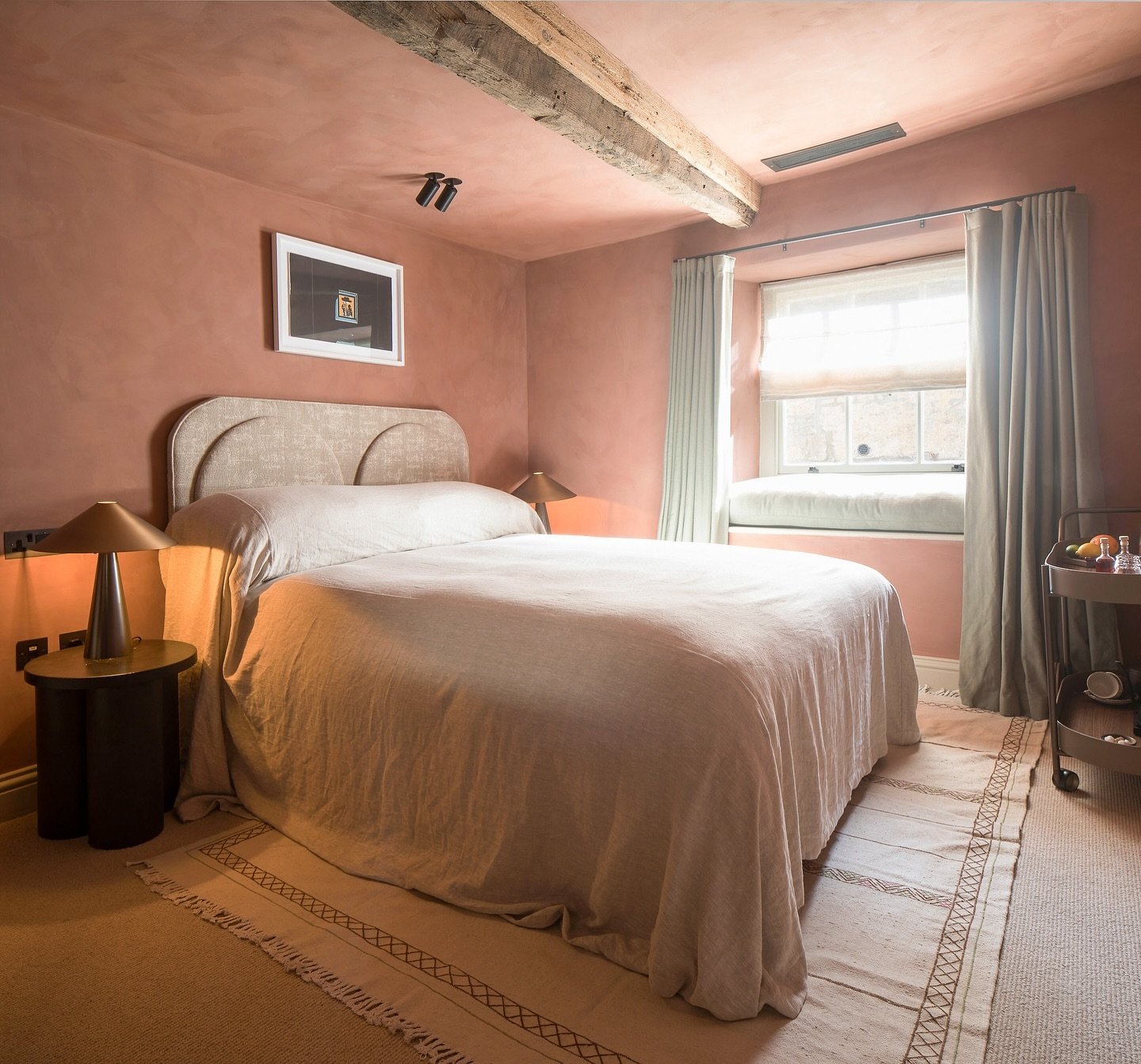 The Lookout | Room 5.

#BullBurford #Burford #TheCotswolds #Staywithus