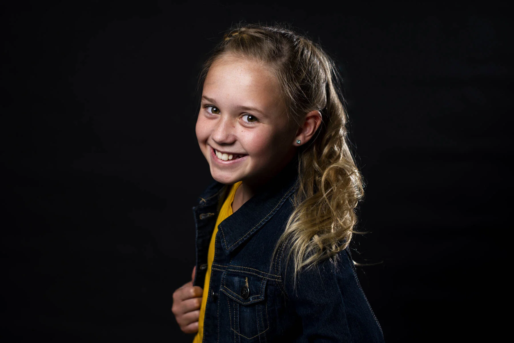 5th-Grade-Fine-Art-School-Photos-Monda-Goette-Photography-Twin-Cities-9059.jpg