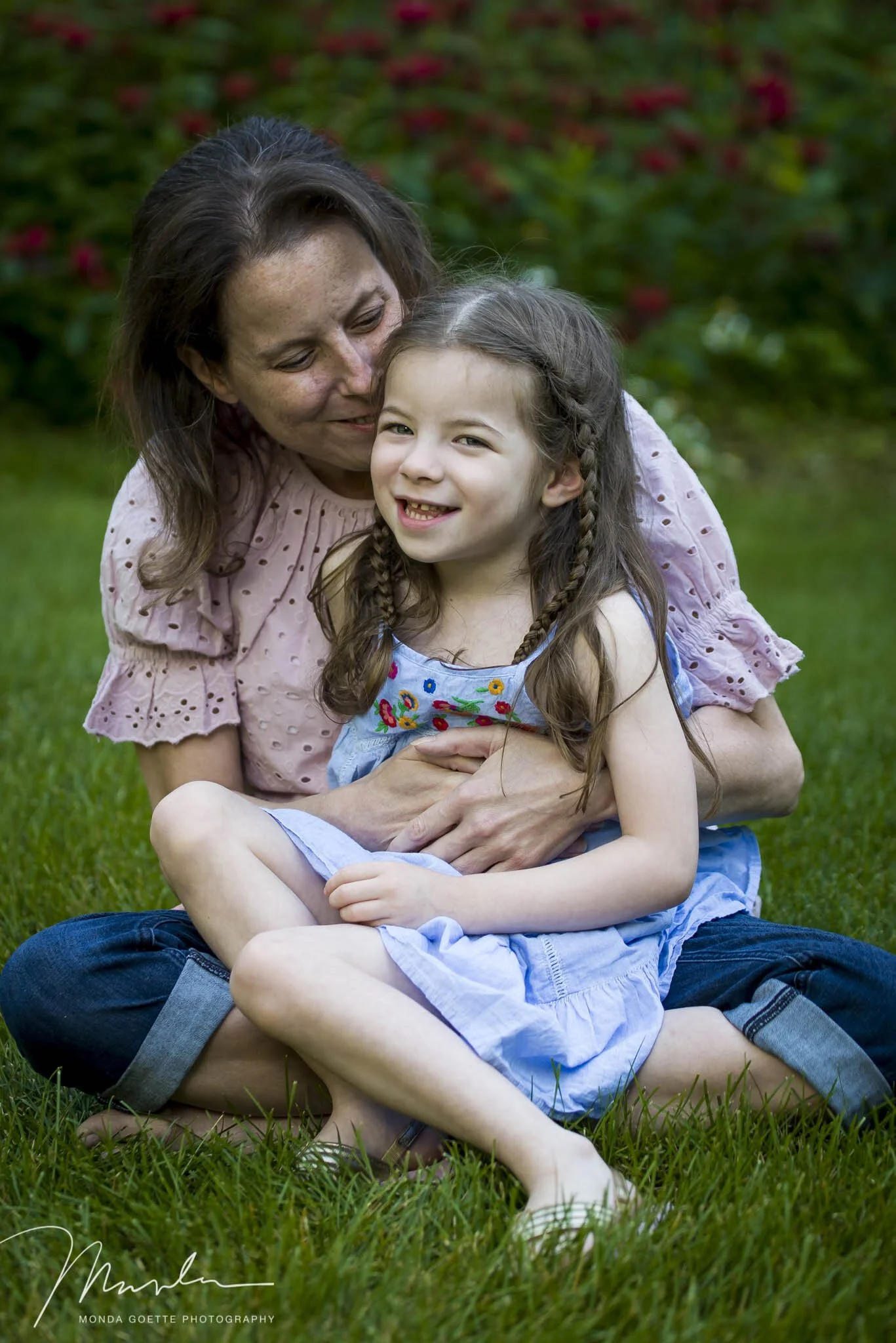 Mom and daughter hugging for family photos in MN.