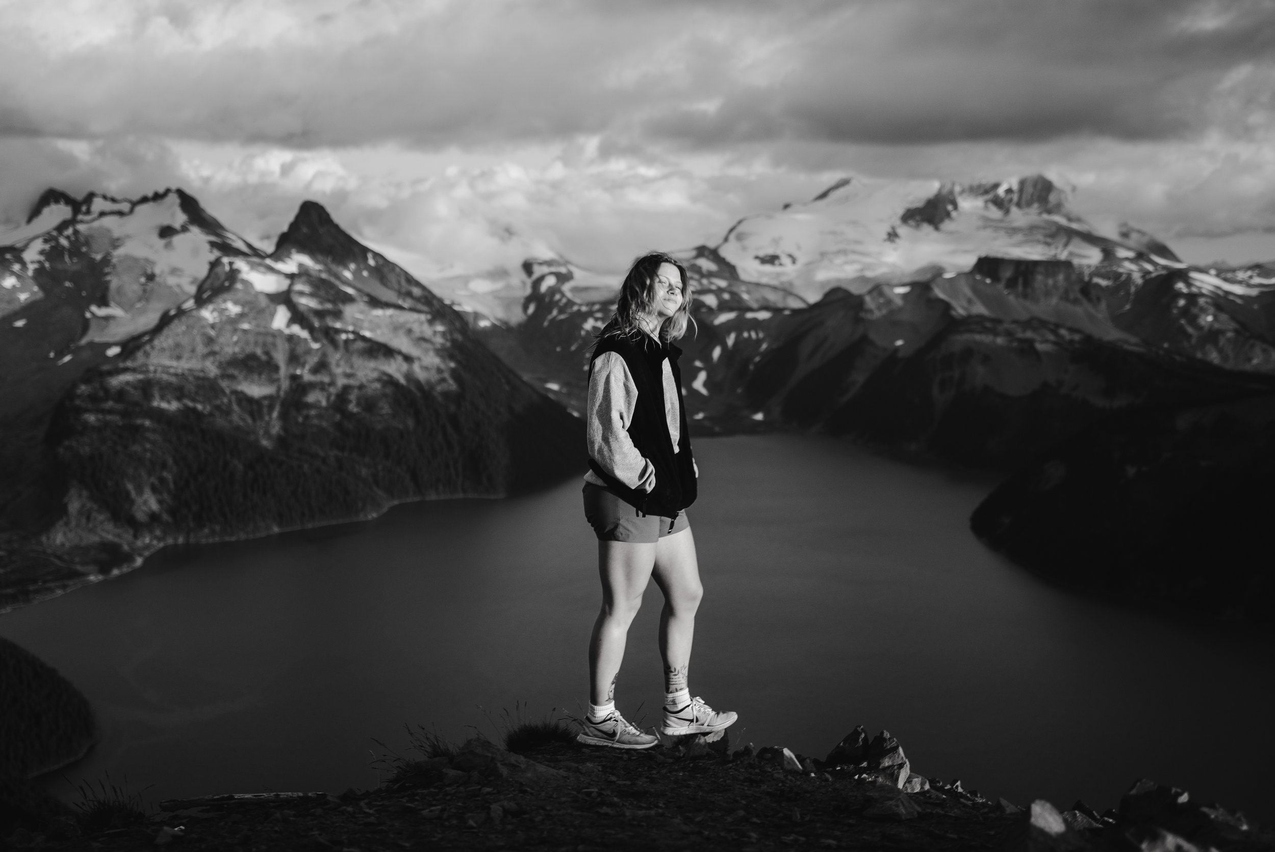 Pano B+W 2.jpg