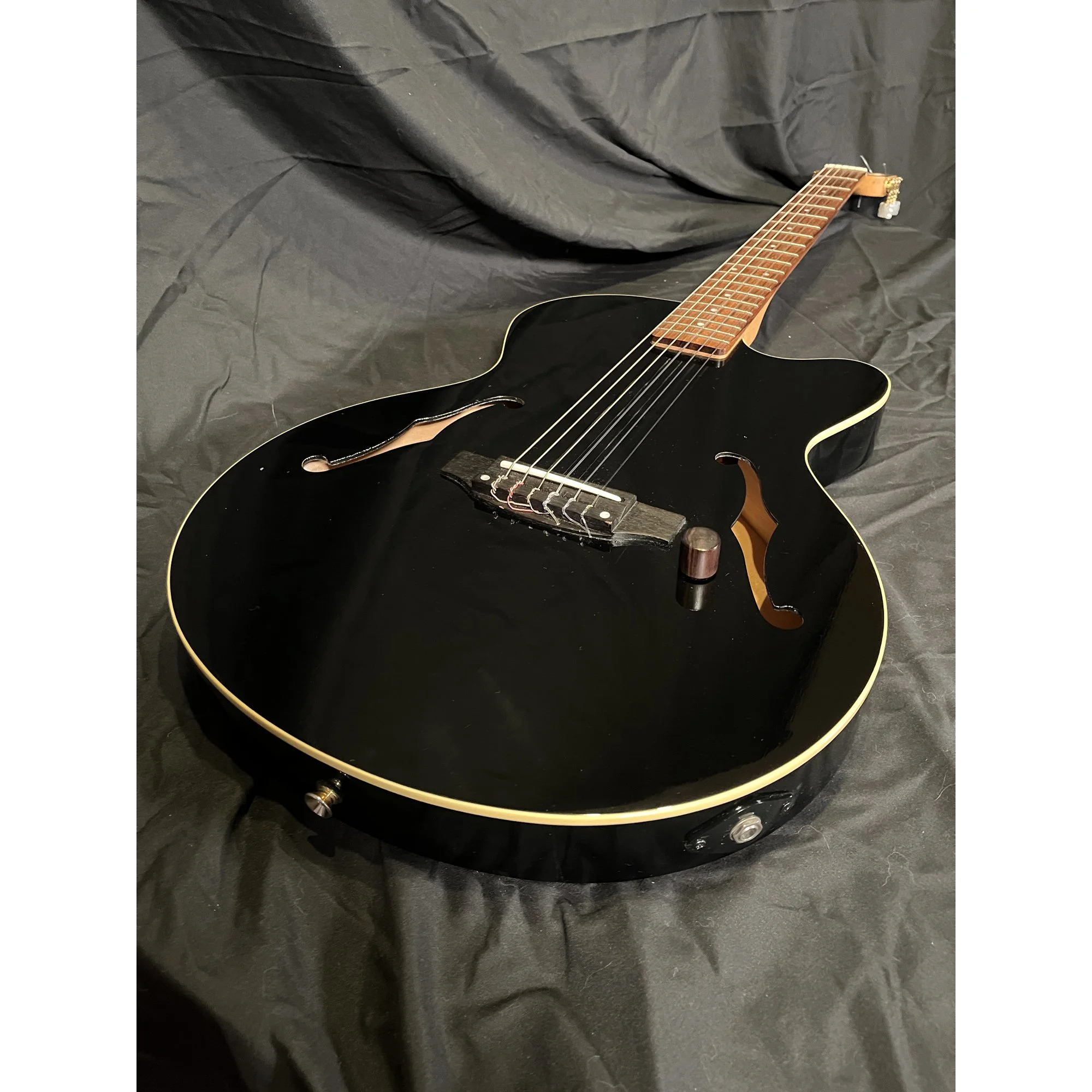 Yamaha-AEX-500N-Black8.jpg