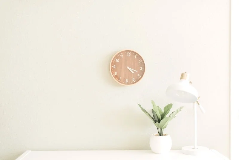 Kai Romhardt über Entschleunigung in Alltag und Beruf (Rezension)