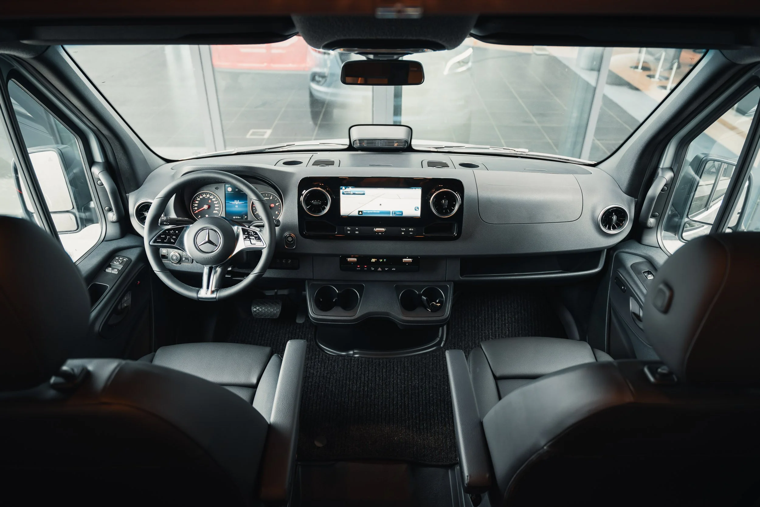 2025-08-18 Overland Campers Van Mossel-76.jpg