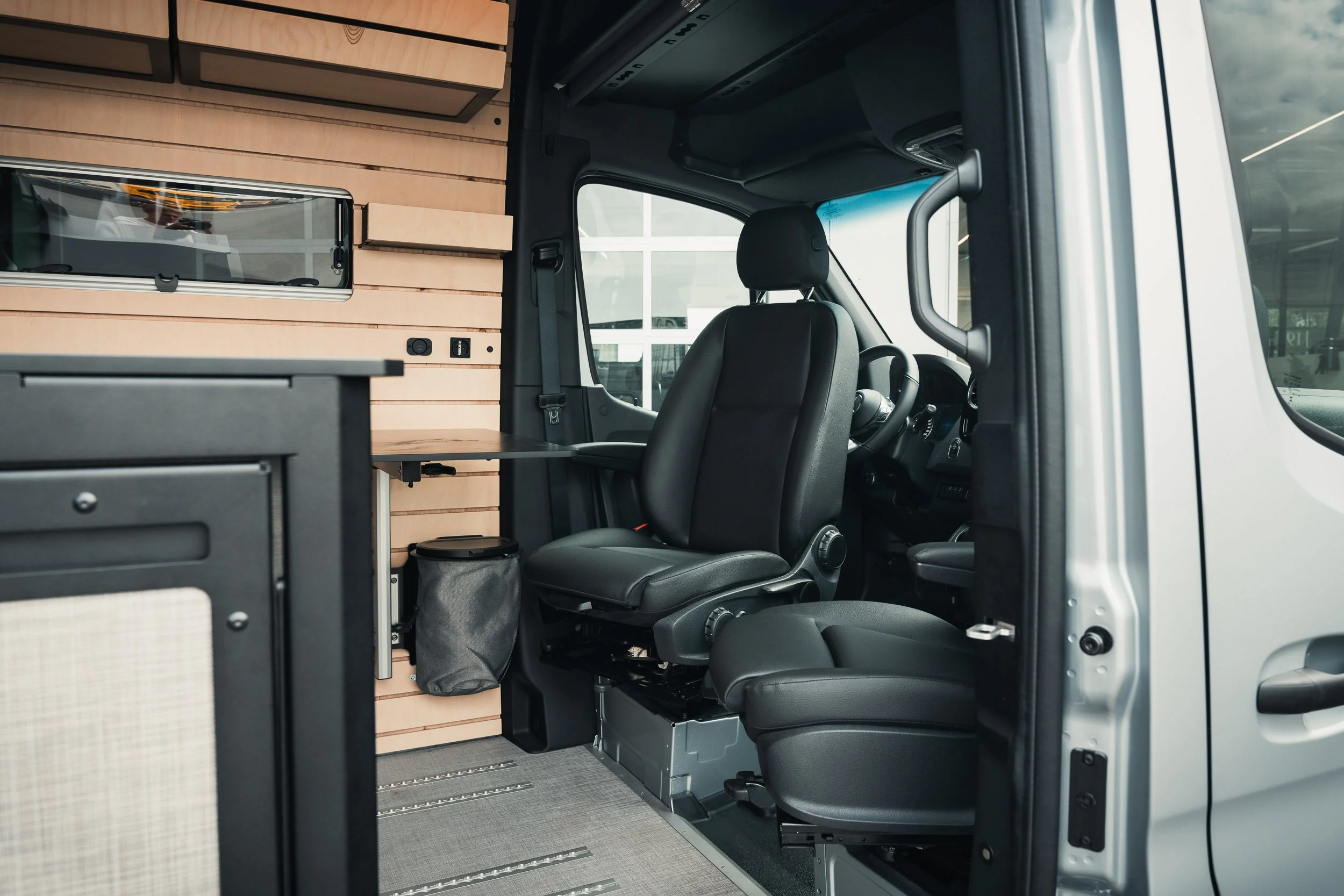 2025-08-18 Overland Campers Van Mossel-25.jpg