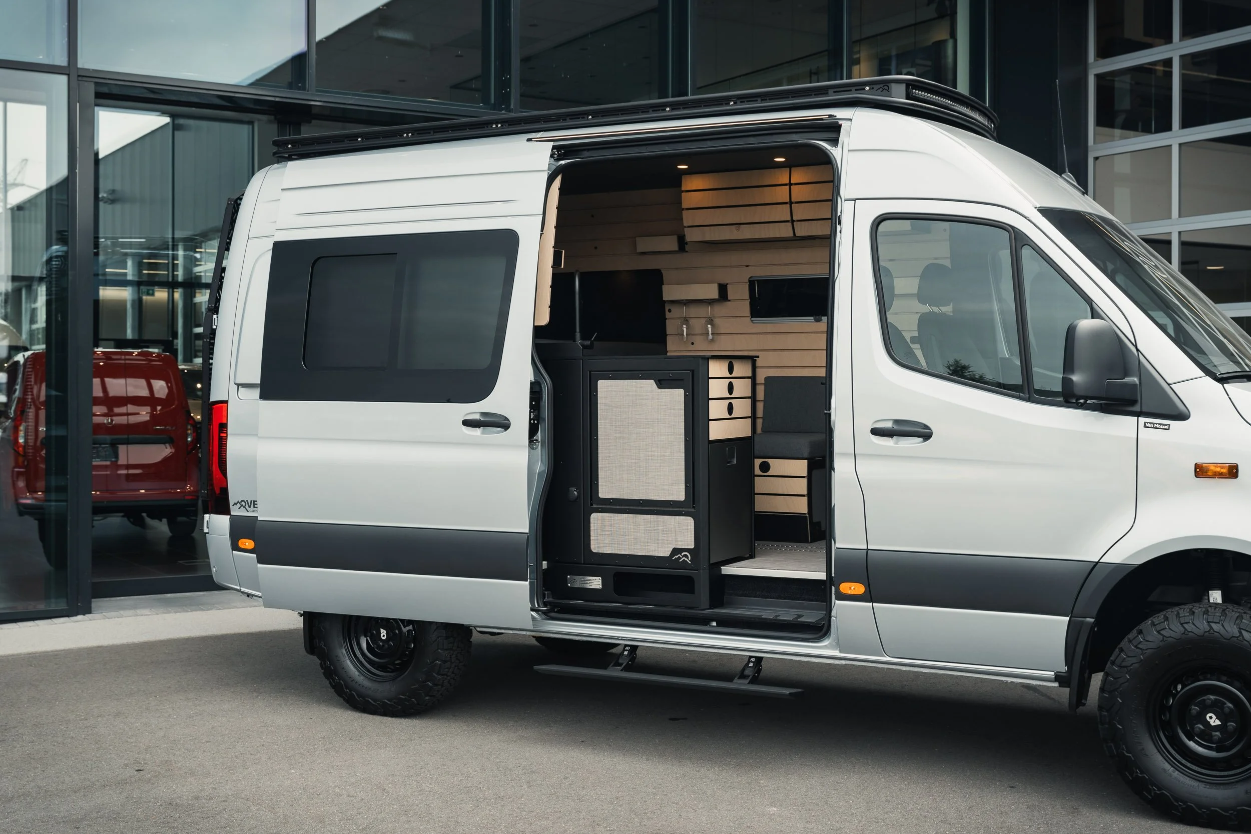 2025-08-18 Overland Campers Van Mossel-12.jpg