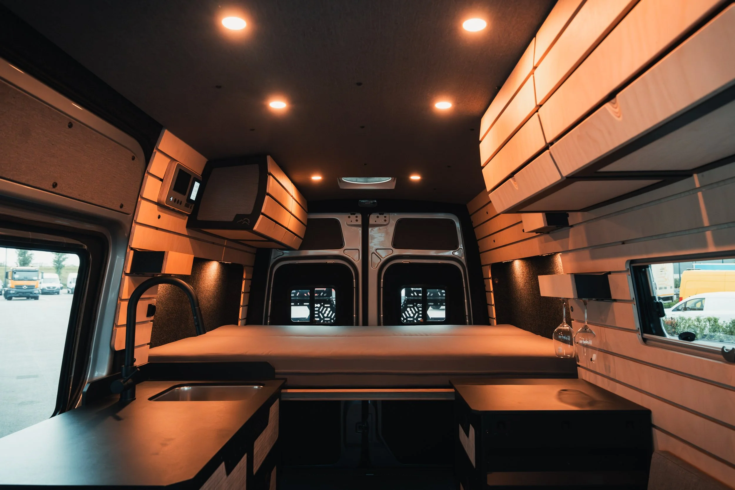 2025-08-18 Overland Campers Van Mossel-47.jpg