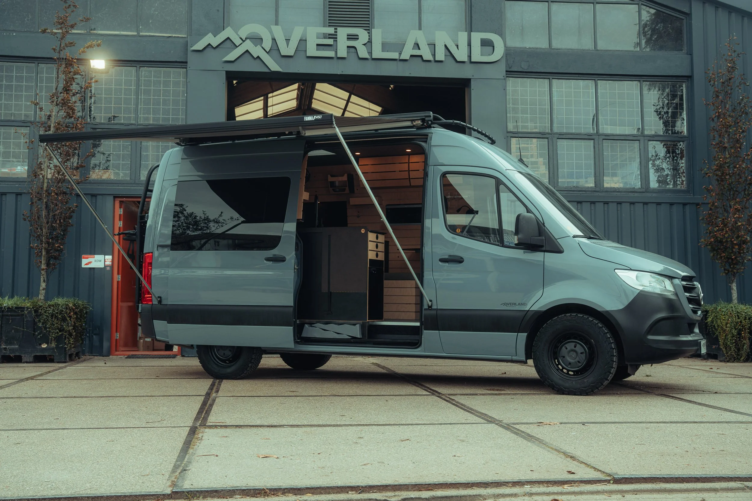 Overland Campers Sprinter (23Q309)-29.jpg