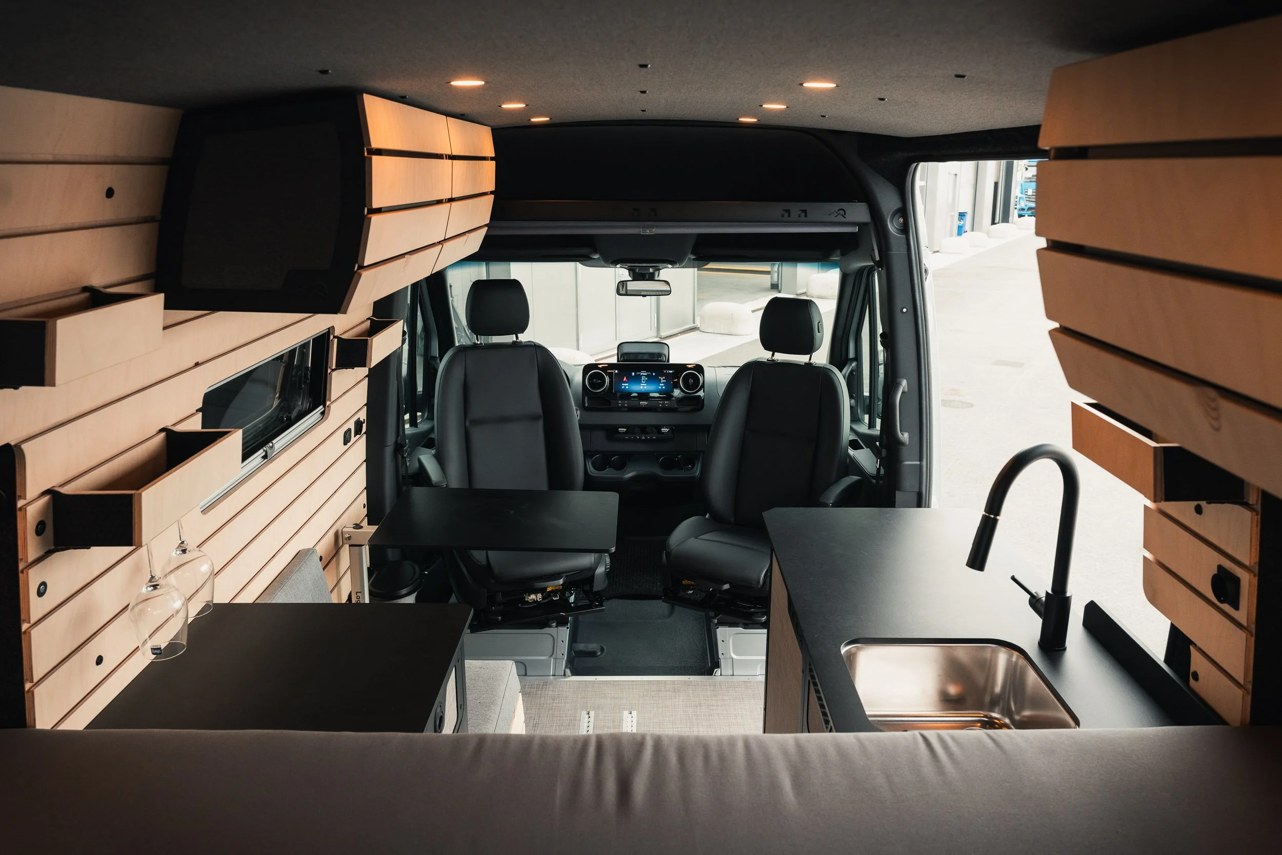 2025-08-18 Overland Campers Van Mossel-26.jpg