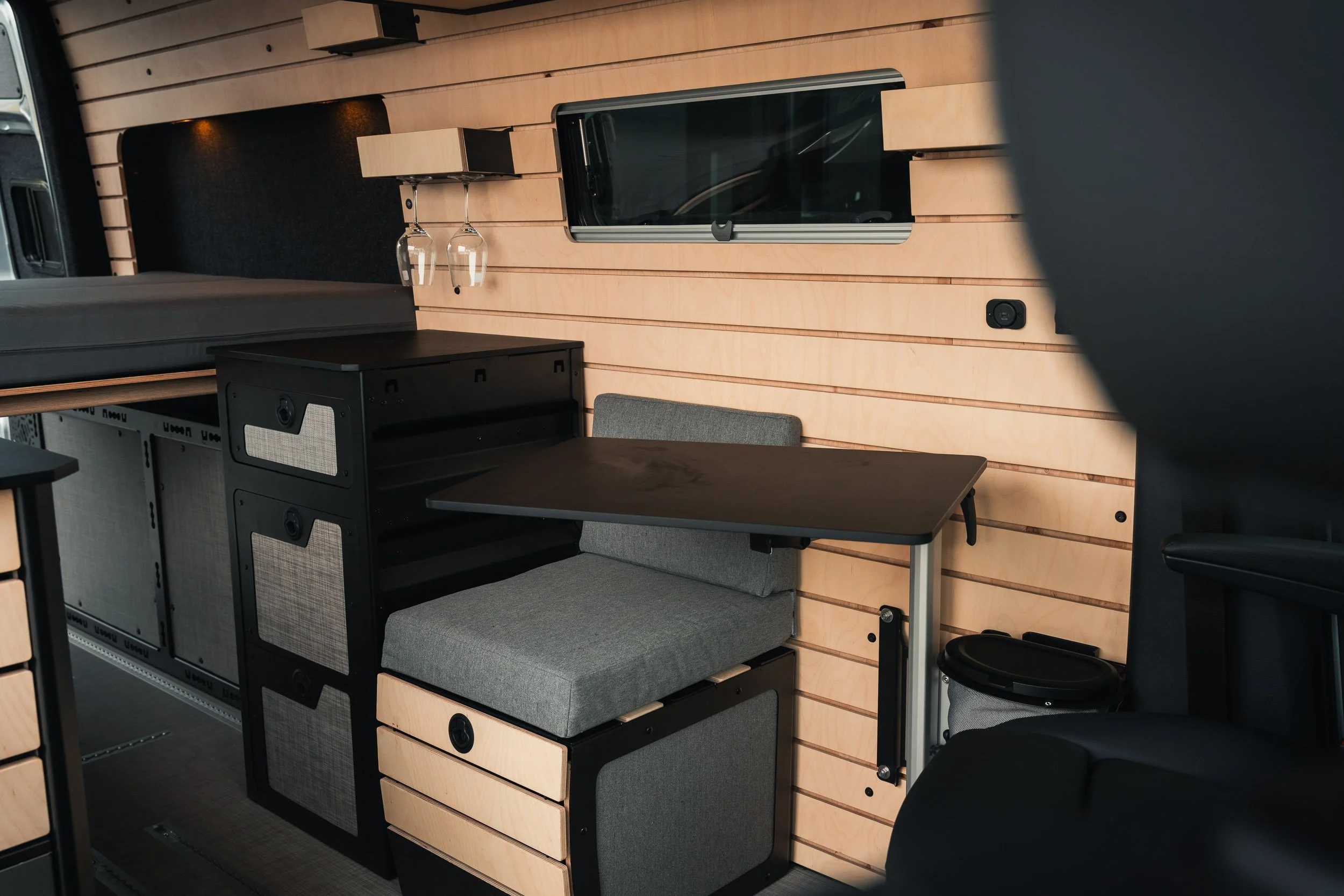 2025-08-18 Overland Campers Van Mossel-31.jpg