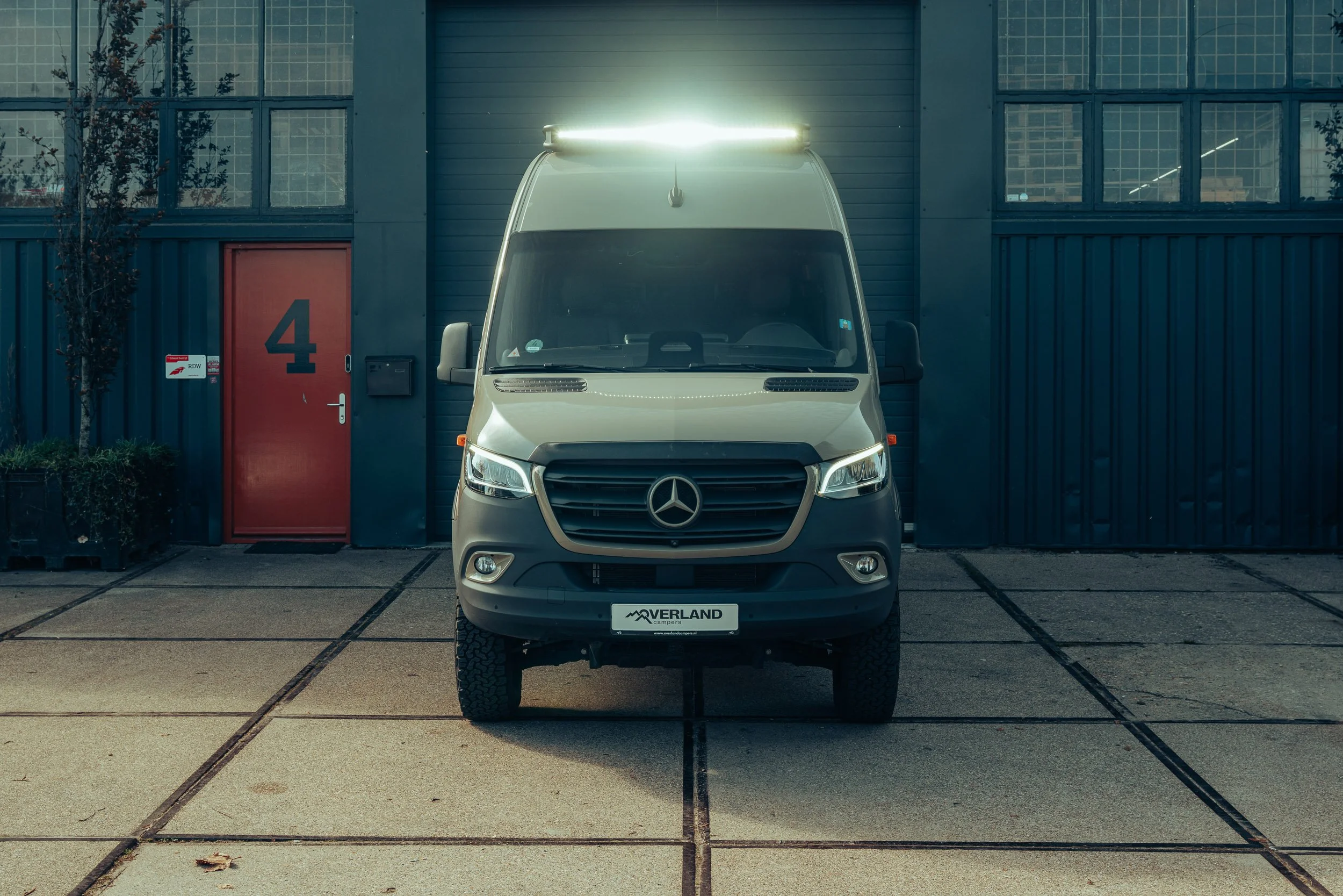 Overland Campers Sprinter (24Q433)-20.jpg
