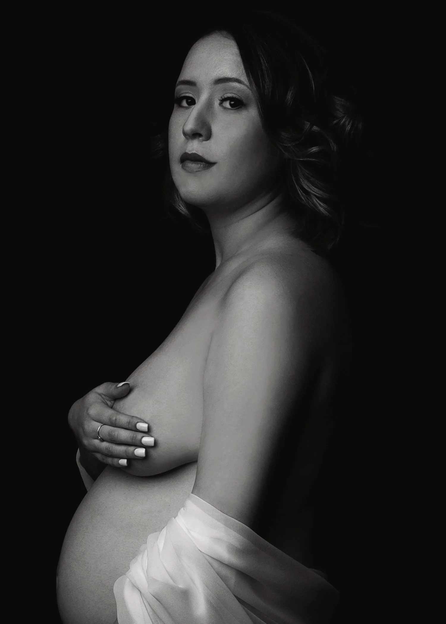 elegant-maternity-photographer-austin-texas_bw.jpg