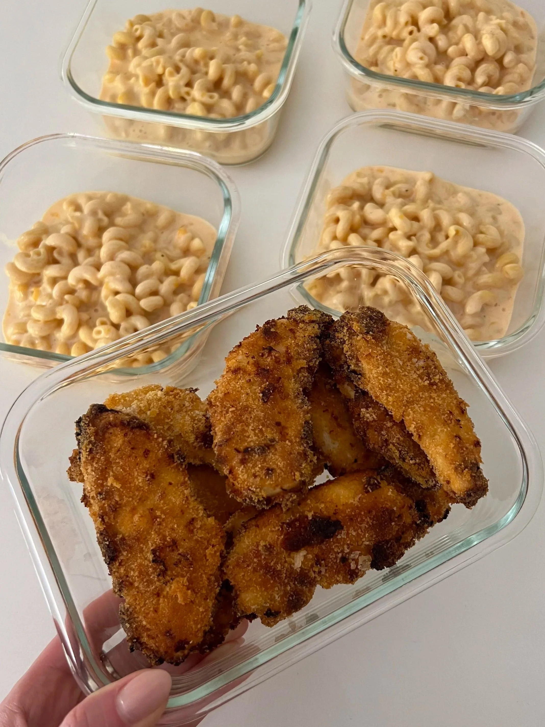 High-Protein Hot Honey Crispy Chicken Mac & Cheese High-Protein, Meal Prep Friendly, Oven-Baked