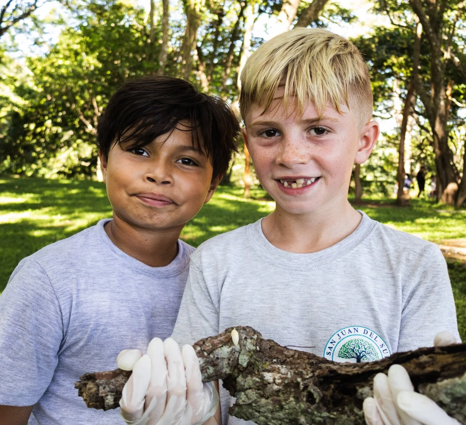 Thursday&rsquo;s science lesson took 3rd graders into the forest.

As part of their study of Life Cycles, students put on gloves and went mushroom hunting around campus. They collected samples, examined them under a microscope, and identified the fun
