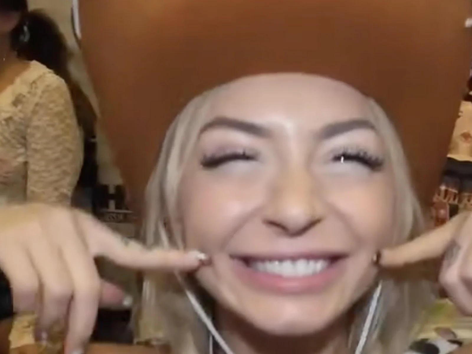 Chloe Temple: I am enjoying all these random Sin City awesome moments