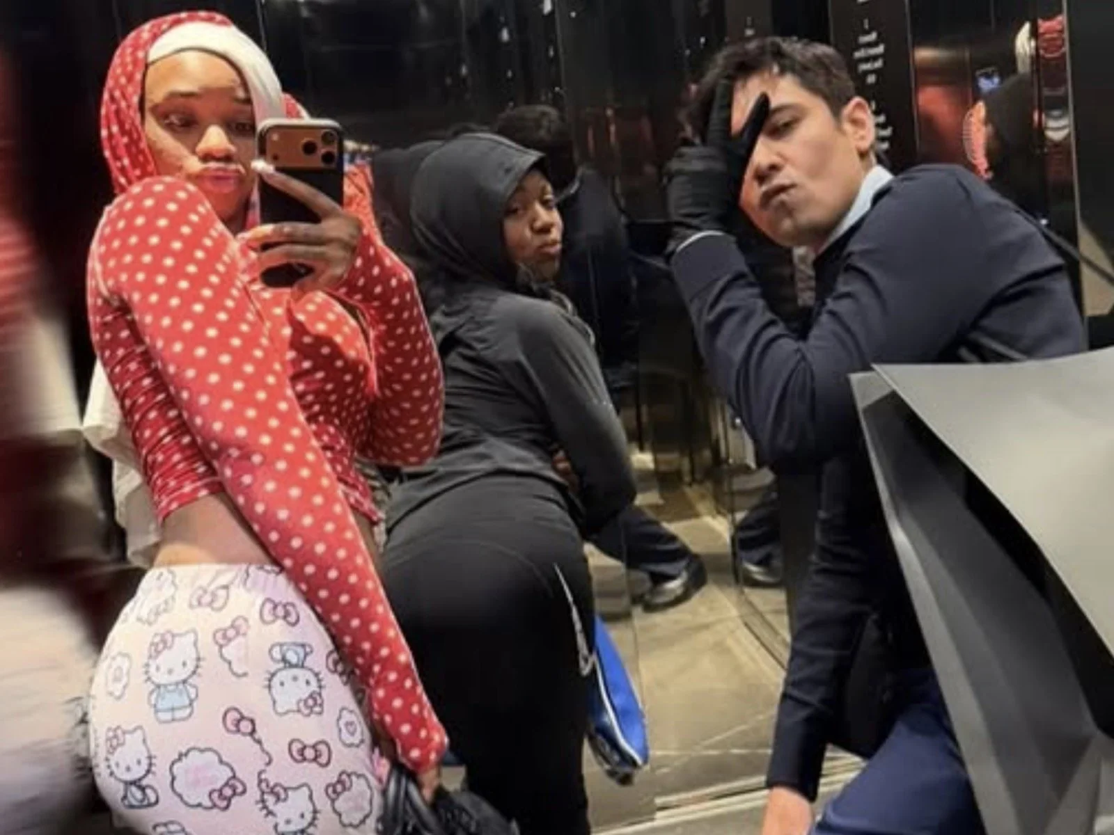 Sexyy Red: It’s big elevator flexing with gang-gang on display