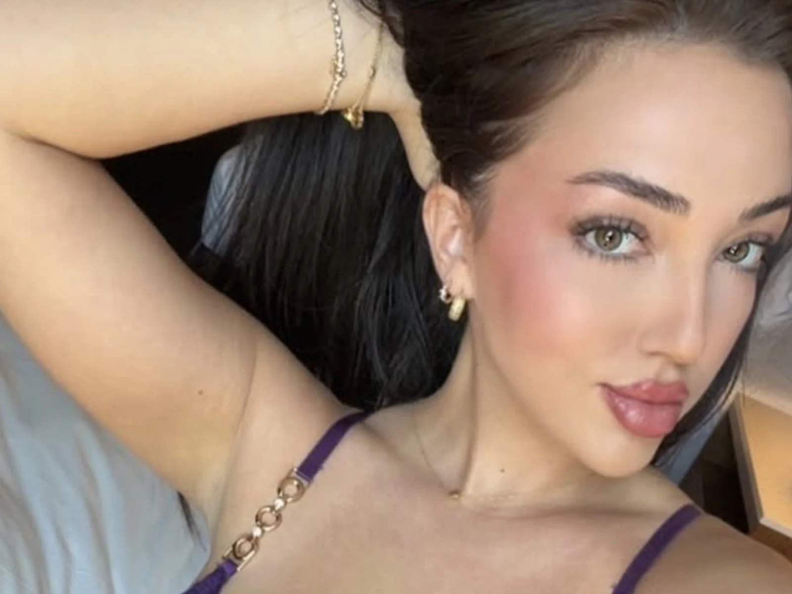 Cassie Lenoir: It’s jaw-dropping bedroom vibes on display