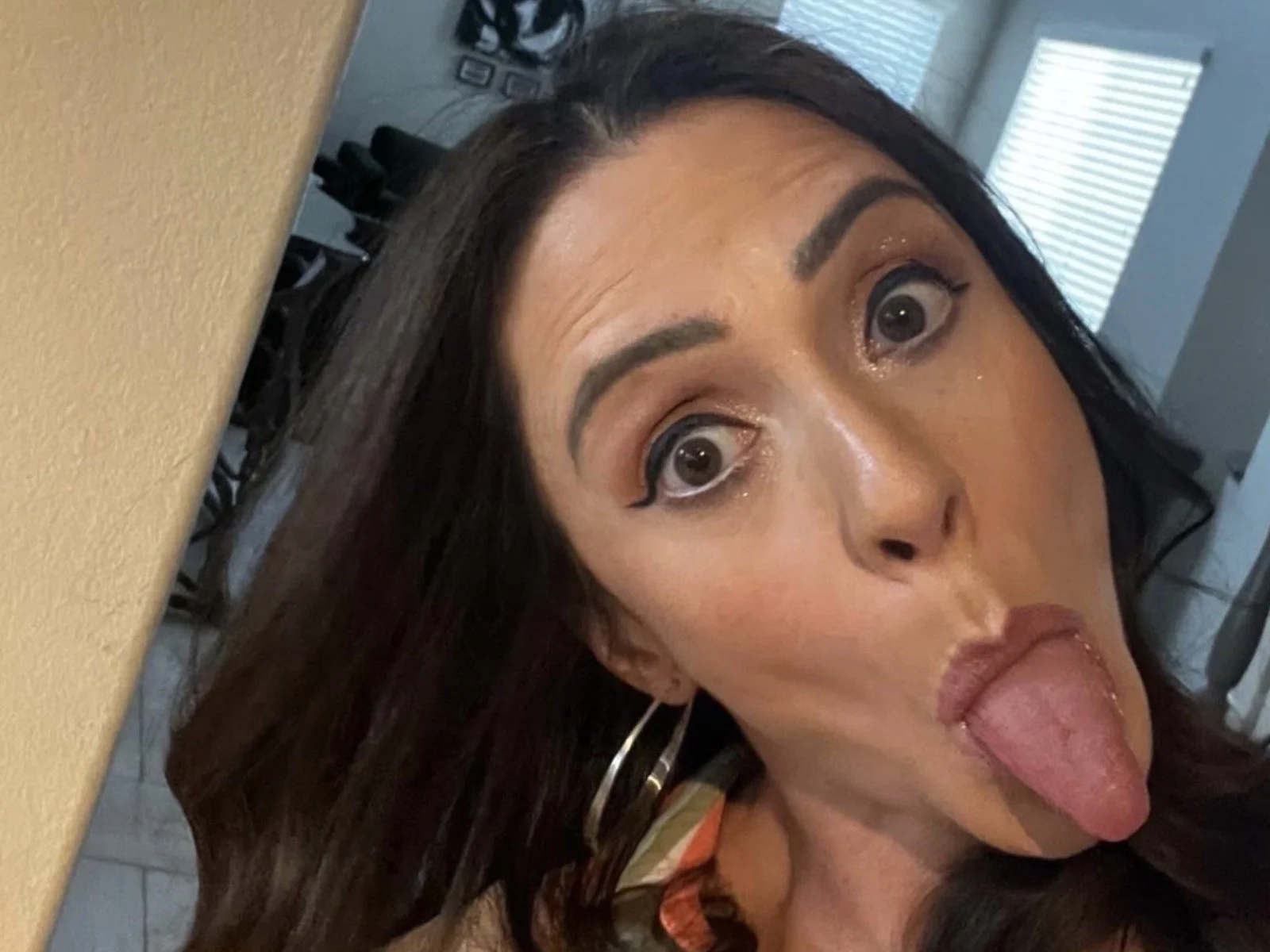 Ariella Ferrera: It’s a tongue-out mouthwatering Tuesday vibe right now