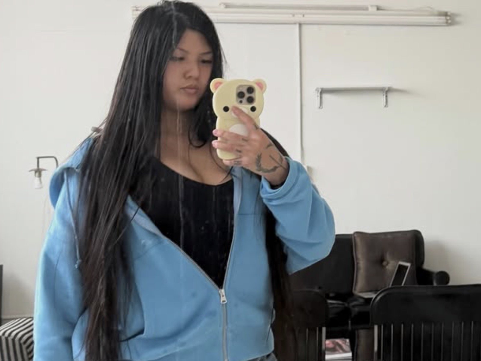 Pimmie: It’s all about the pristine mirror selfie vibes right here