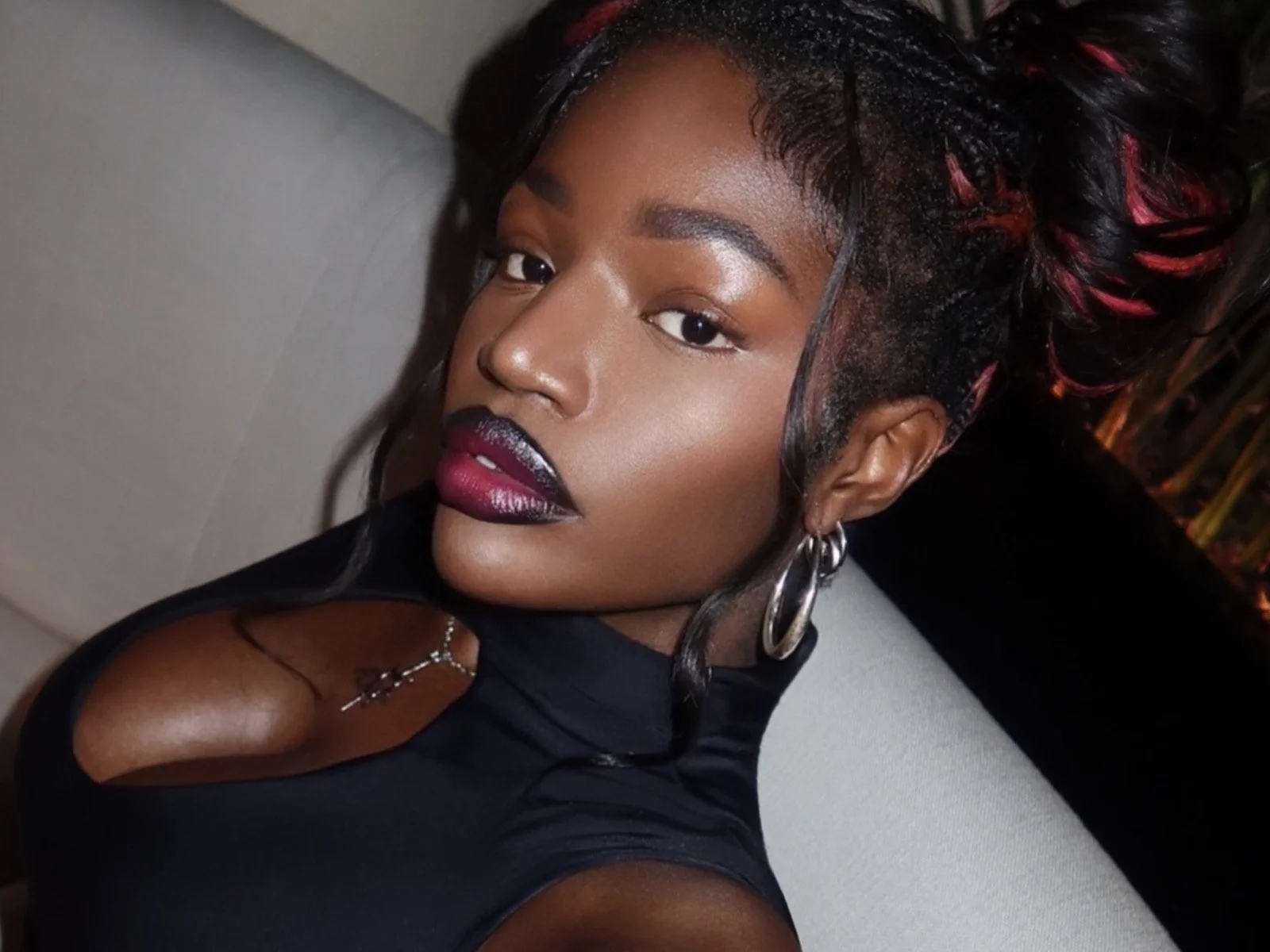 May Hashira: The absolute gorgeous baddie is always wallpaper-worthy