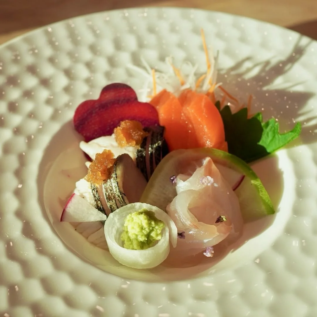 How about an Omakase dinner in the middle of the week, like this Wednesday? ☺️ 🍣🍥🍶

In photo: Omakase 4th course - Shizuoka fujisan salmon with Okinawan sea salt and sake &amp; konbu from Hokkaido, Sawara Spanish mackerel - caught off Tokyo bay - 