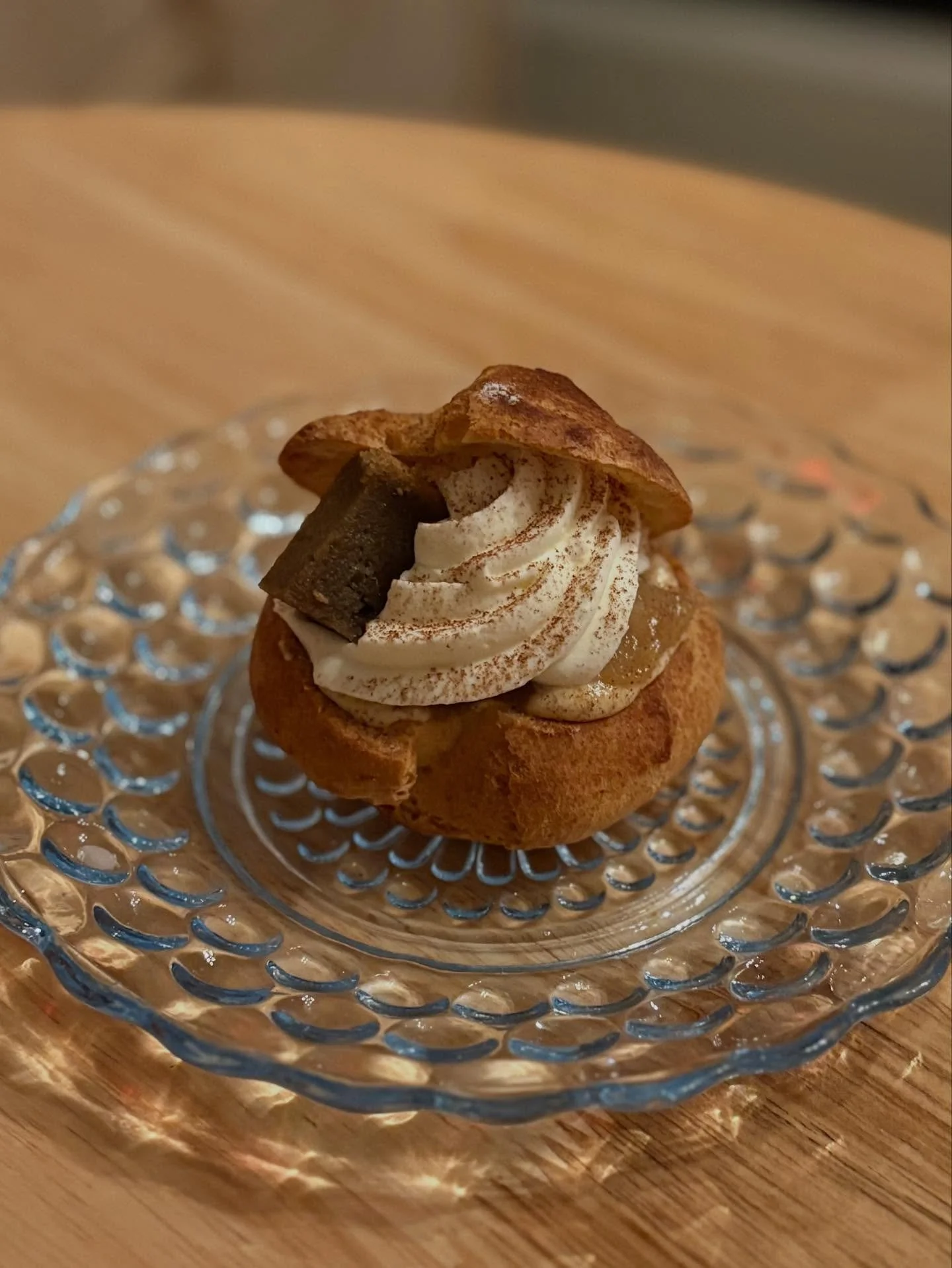 The holiday season is here and the good news is we have two additional seats in our dining area! We now have 5 pax for A la Carte and 9 pax for Omakase. We&rsquo;re excited to accommodate more diners 🌟

🎄 If you want to host parties this season ema