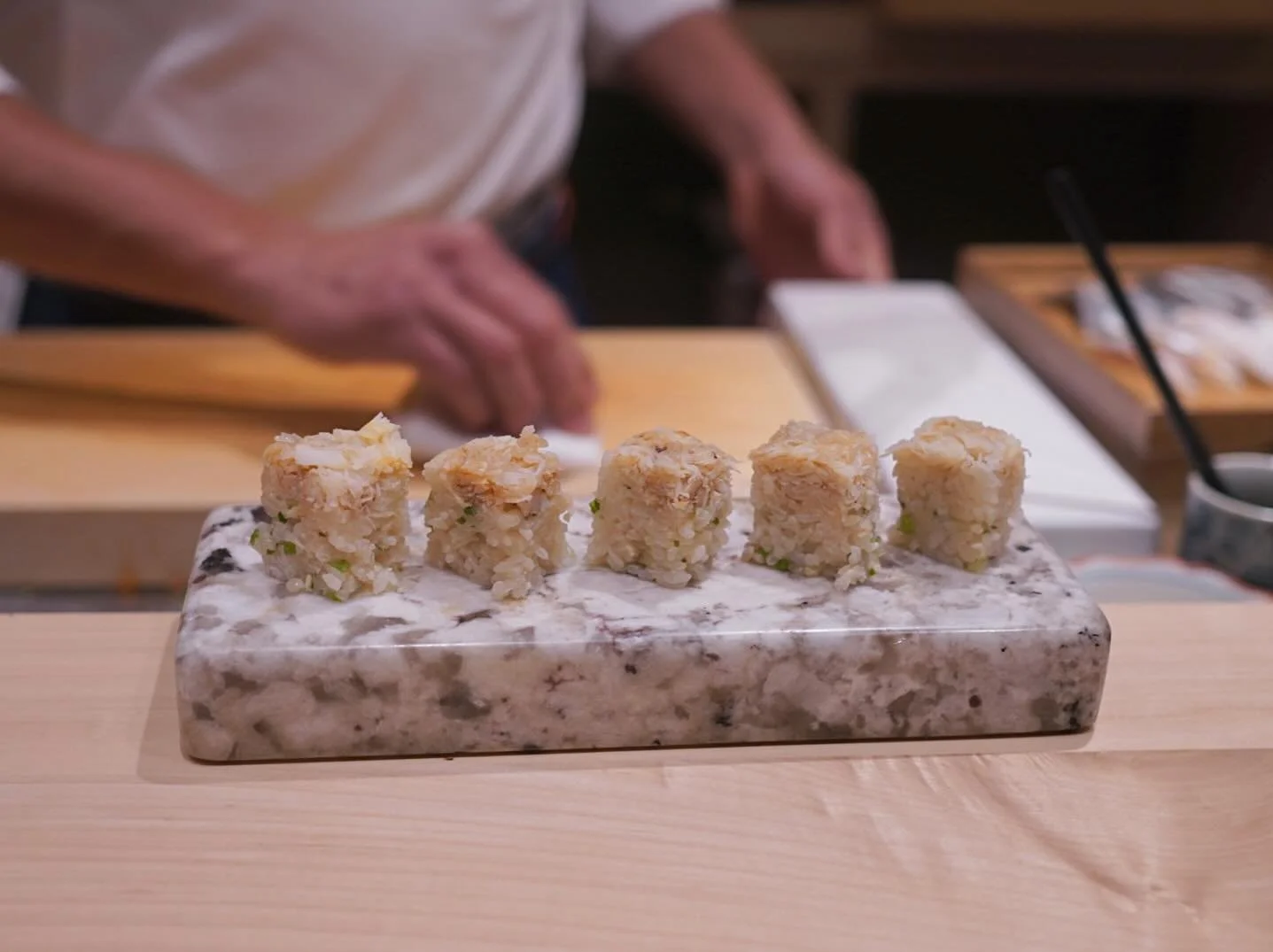 The making of a hairy crab pressed sushi 🦀 enjoy the clips!

When you decide to dine in with us, make sure to book your seats on OpenTable to secure a spot in either the A la Carte Nigiri or Omakase counter to enjoy views like these 💕 🍣