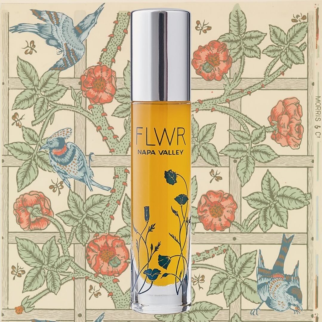 At FLWR we make and sell artisan, botanical scents. What are botanical scents exactly? Well, instead of using fragrance oils, scent molecules, or synthetic materials, our products are made exclusively from natural and plant-based ingredients. Our art