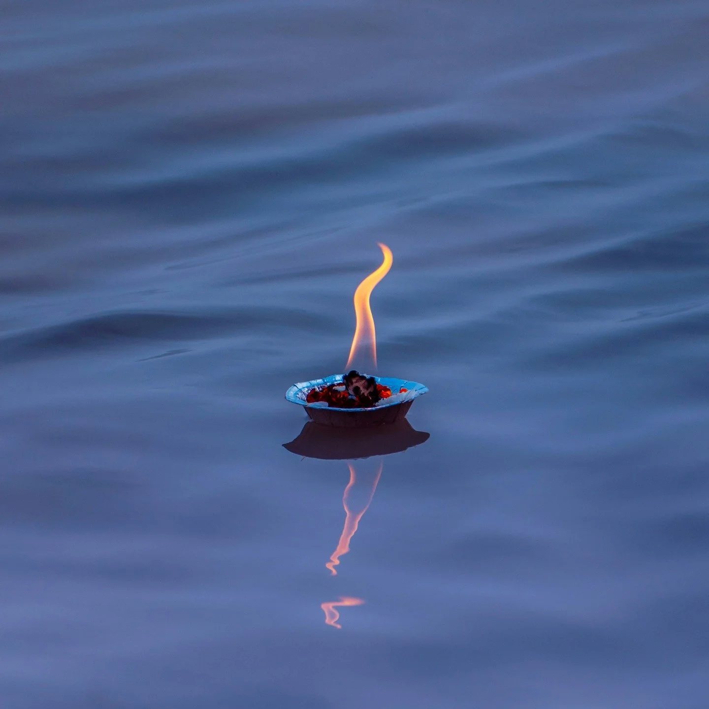 When we go inward, we want to do so in a way that doesn't destroy us or shut us down. You want to be introspective, but not to the point of hiding from yourself. To me, Burning Bright in the fall represents being that candle in the darkness—und