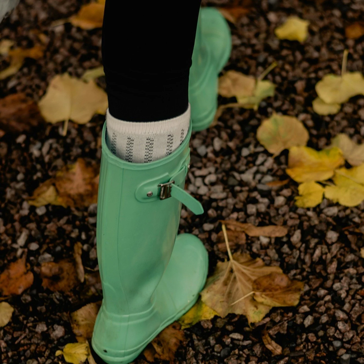 Return to what&rsquo;s solid: breath, body, scent, soil.
This is how you steady yourself.
When everything moves fast, root deeper.
Grounded is a feeling ~ not a finish line.

#flwrnapavalley #naturalperfume #naturalperfumer #handmadebotanicalscents #