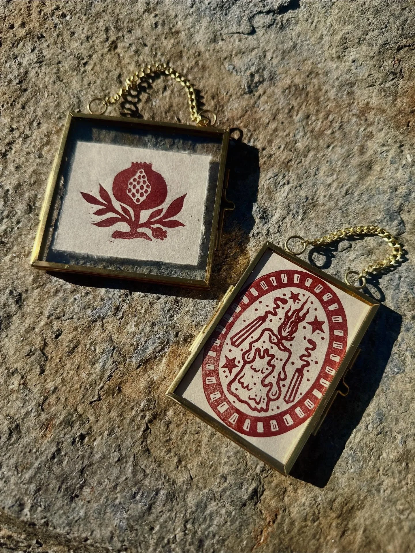 Been having fun working small lately. Carving mini blocks takes a lot of the pressure off and keeps my hands moving &amp; brain tinkering. 

Catch me tomorrow at @eastworks_ma for the @hyphae_community pop up from 10 am - 2 pm! I&rsquo;ll have a bunc