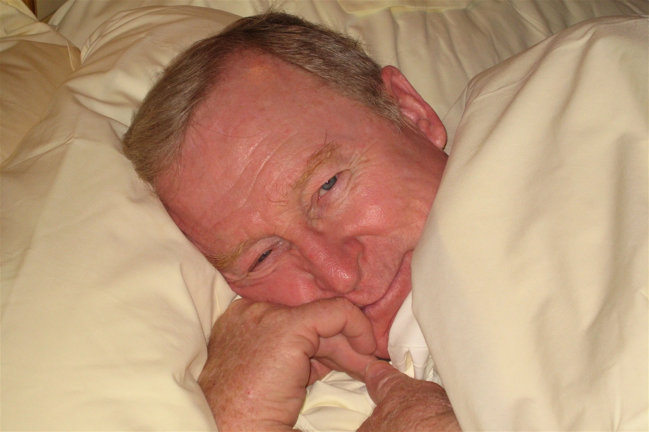 Best photo Ted in Bed in Paris.JPG