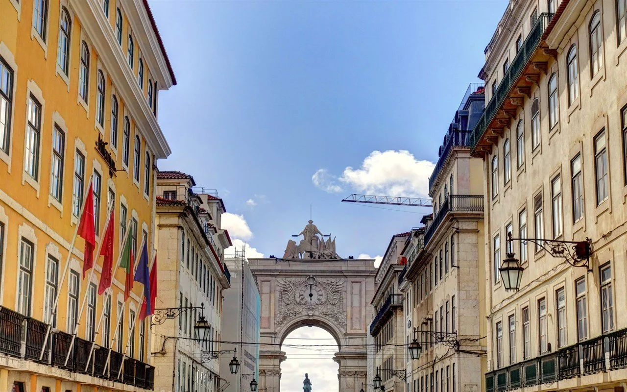 Best Area to Stay in Lisbon Portugal and Beaches