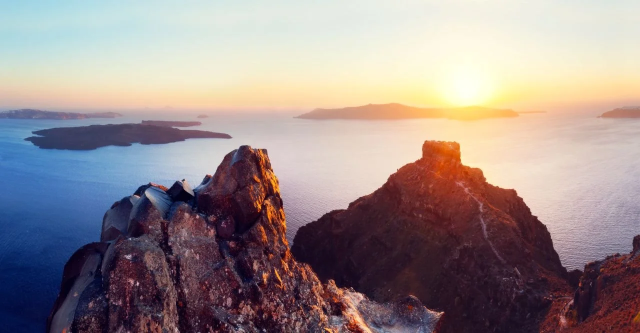 Is Santorini Greece Expensive? Best Imerovigli Hotels