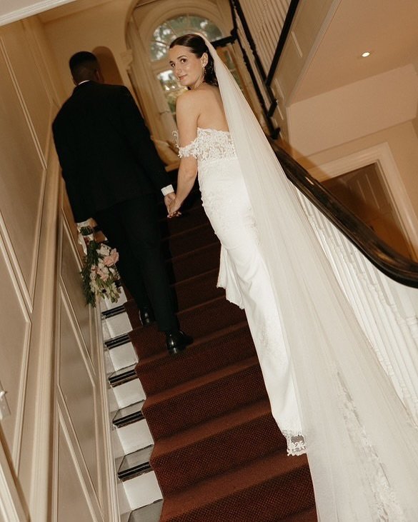 this magical, fairytale wedding day 💫

so happy to have been at the gorgeous Paletta Mansion for Alyssa&rsquo;s wedding morning 🌸

hair @bridalbycatmorales 
photography @justleah_photography 
dress @chantillylacebridalboutique 
florals @lilyontheth