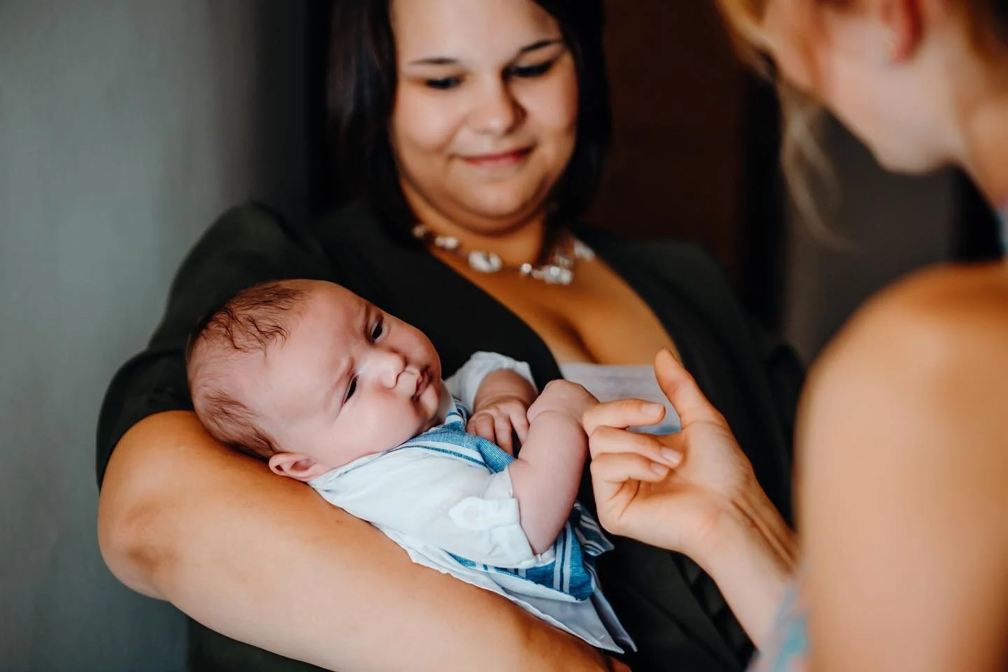 Een paar weken geleden werd ik gevraagd om kleine Matto&rsquo;s doopsel te fotograferen. 

#familiefotografie #familie #fotoshoot #leuven
#photography #familyphotography #photooftheday #photoshoot#dearphotographer #familiefotografie #familieshoot #fo