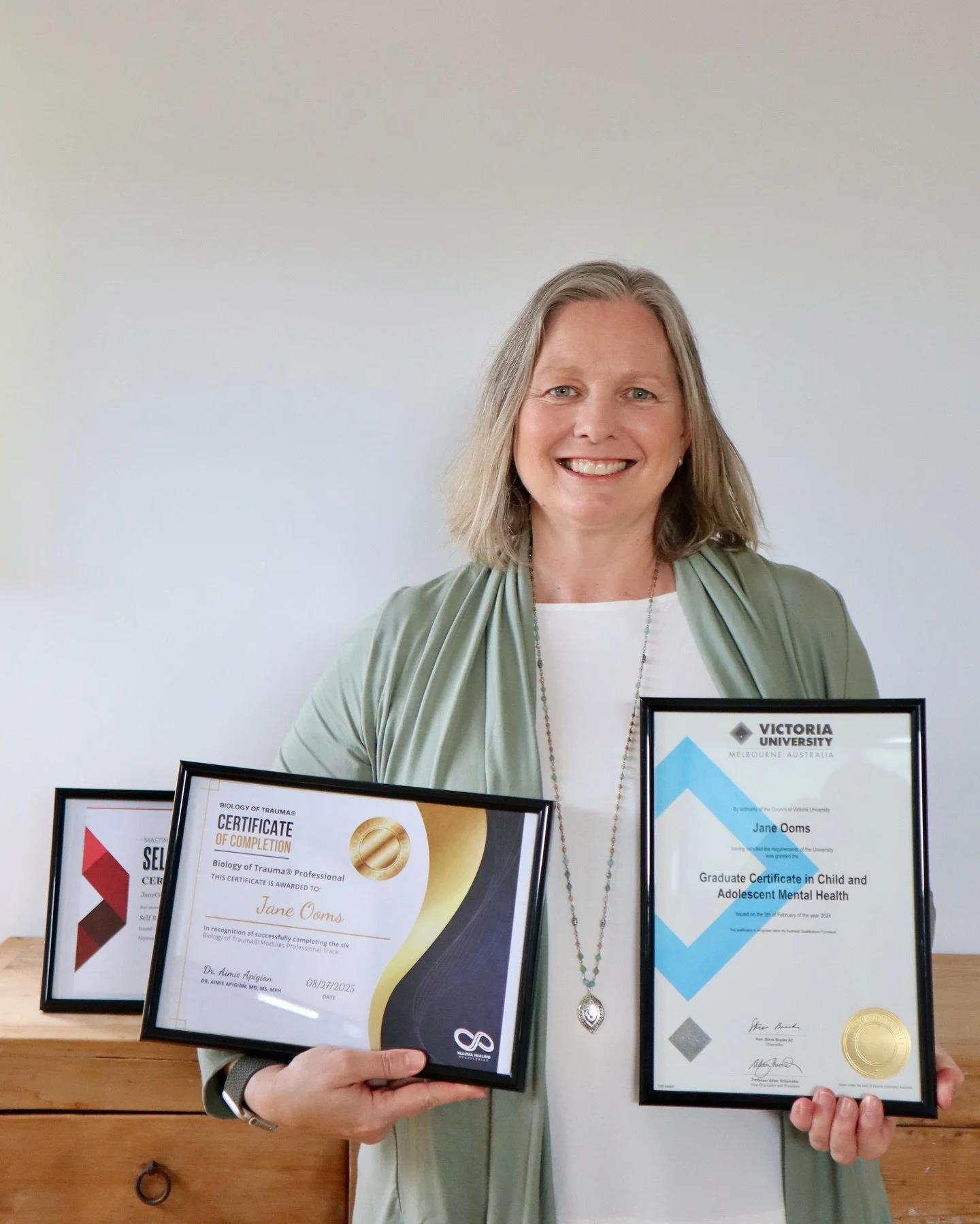 🎉 A big congratulations to our very own Jane Ooms!

Jane has recently graduated from not one, but three incredible programs:
✨ Graduate Certificate in Child and Adolescent Health
✨ Biology of Trauma Certification 
✨ Self-Regulation Coach Certificati