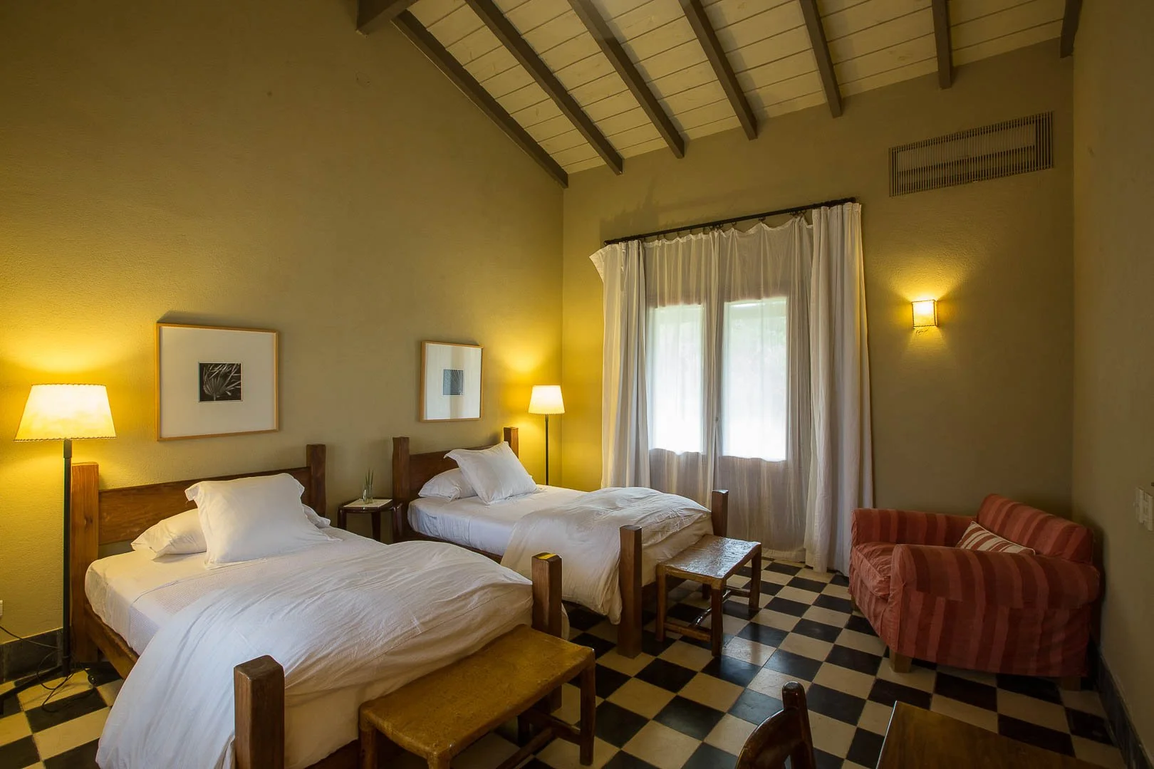 Pira_Lodge-Lodge7.jpeg