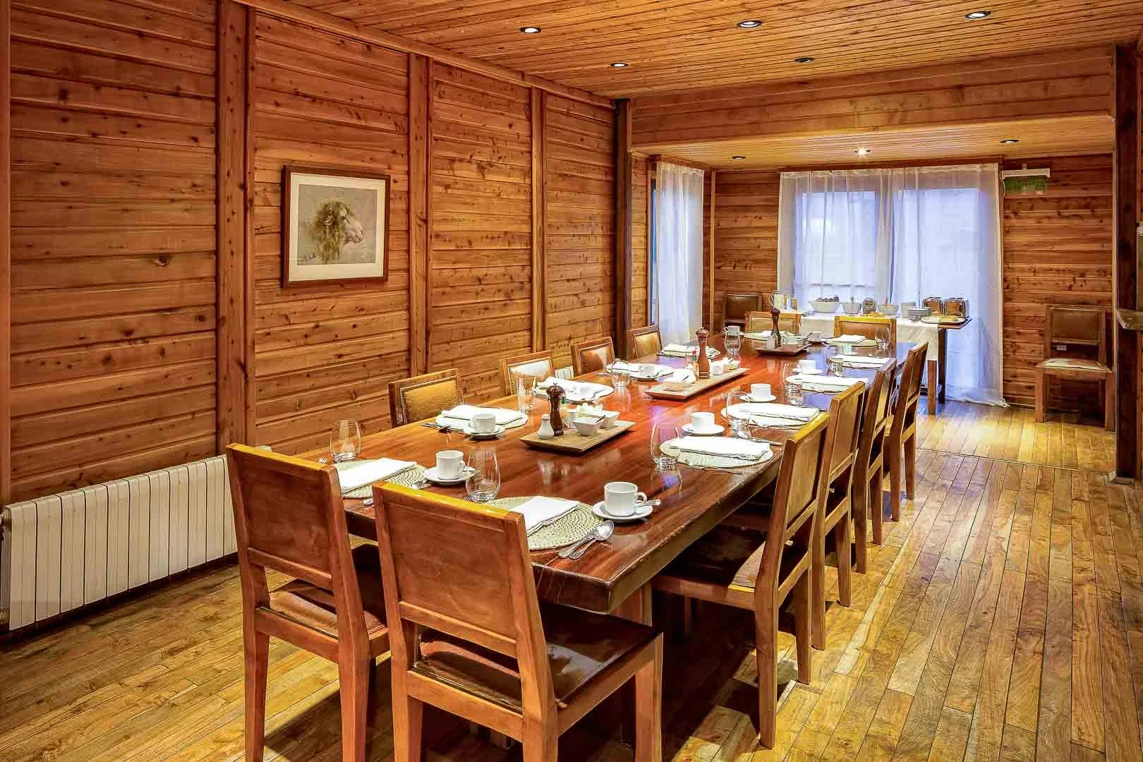 KauTapen_The-Lodge_4.jpeg