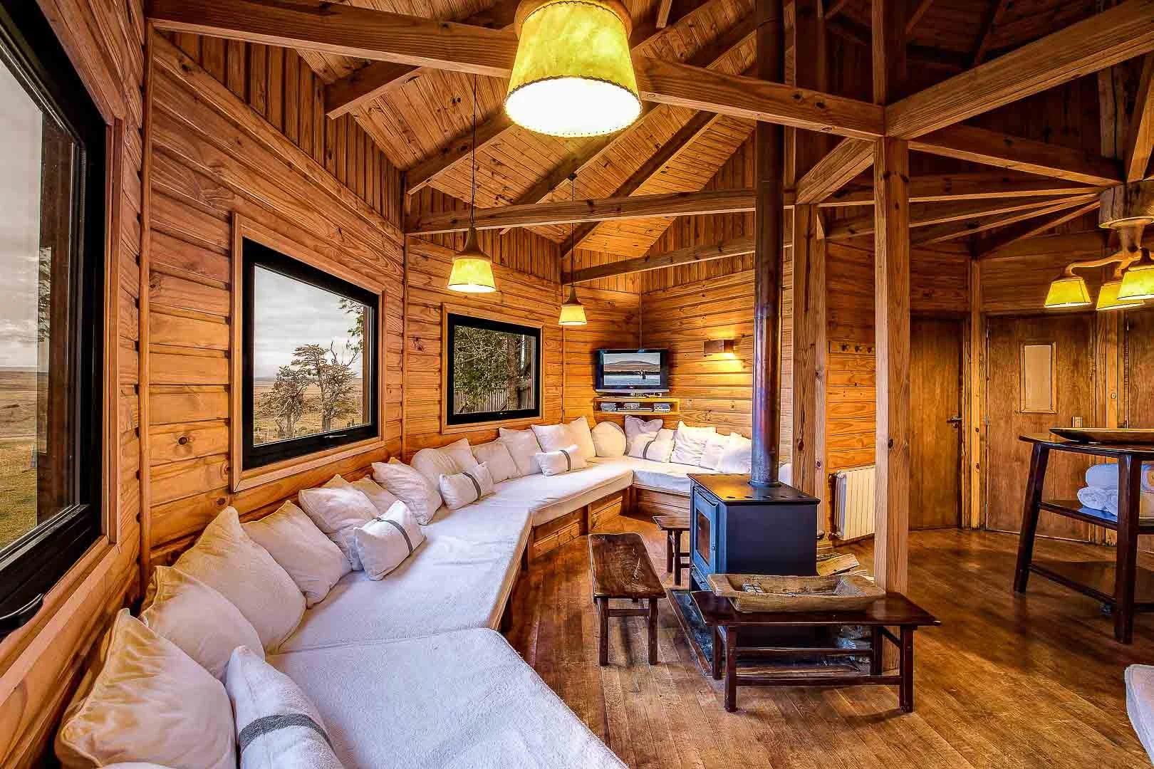 KauTapen_The-Lodge_7.jpeg