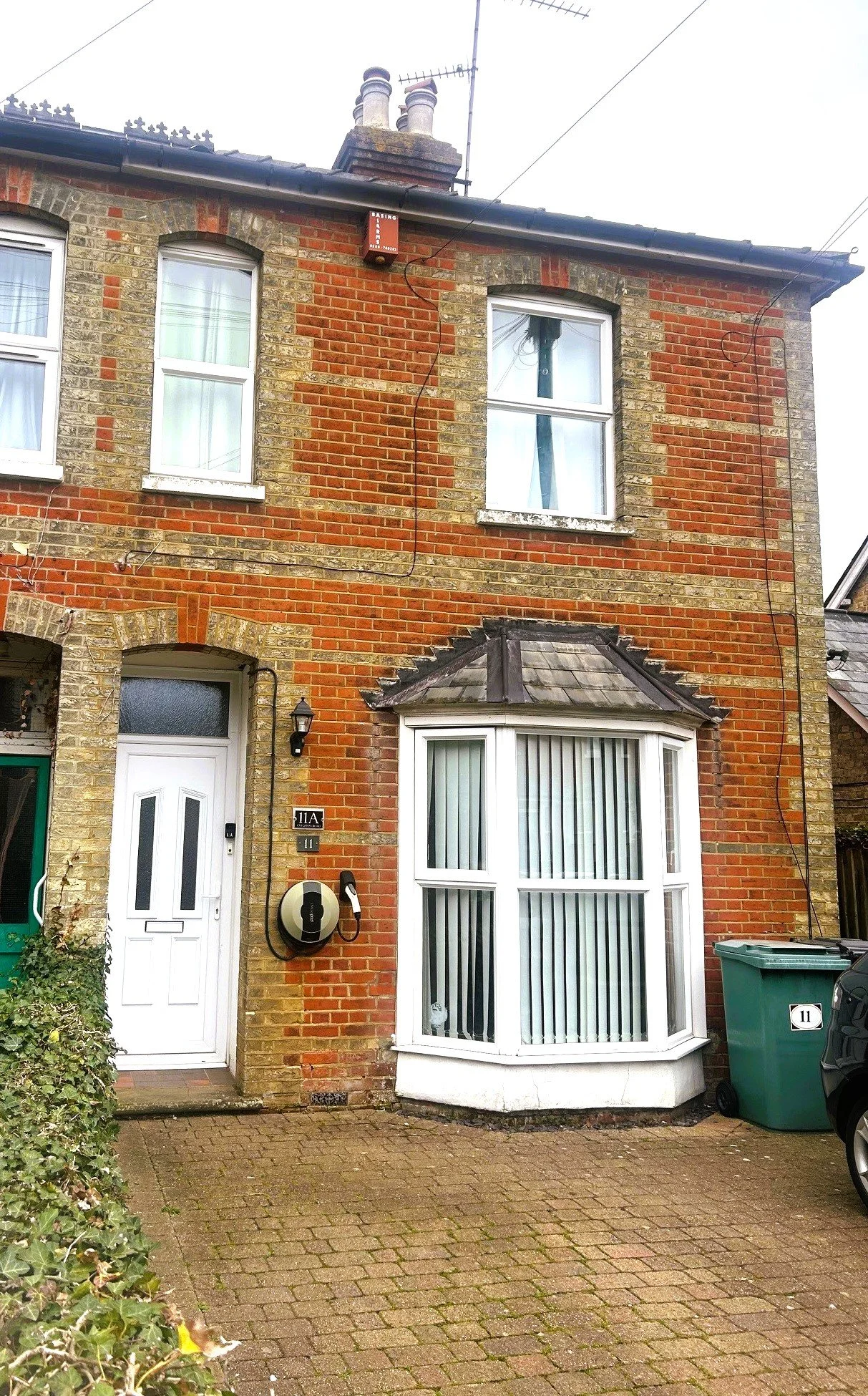 TO LET - Chequers Road, Basingstoke 