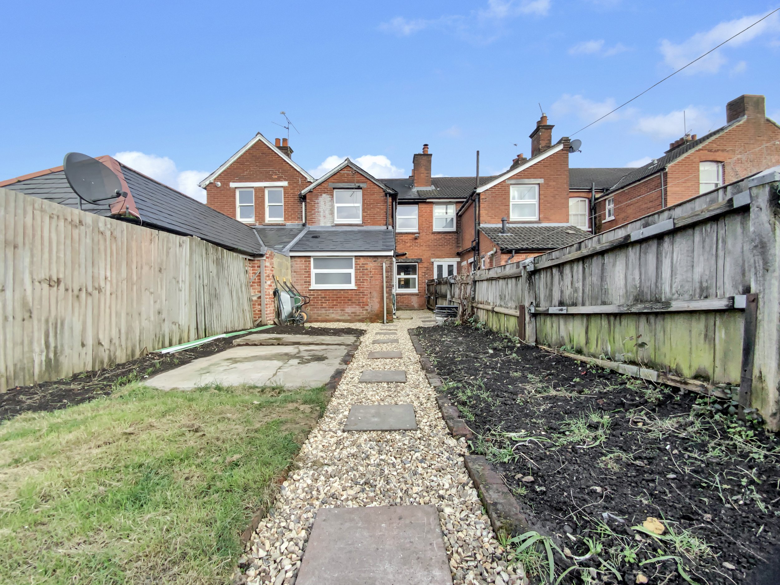 Rear Garden - Copy.jpg