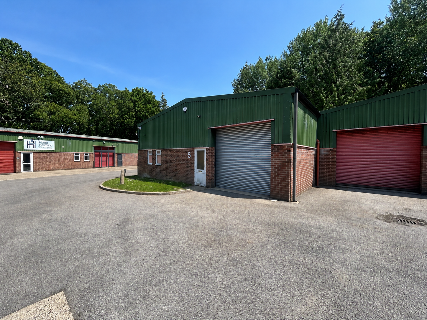 TO LET - Fosters Business Park, Hook