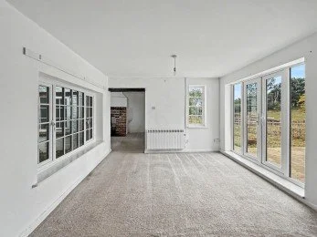 Dining Room.jpg