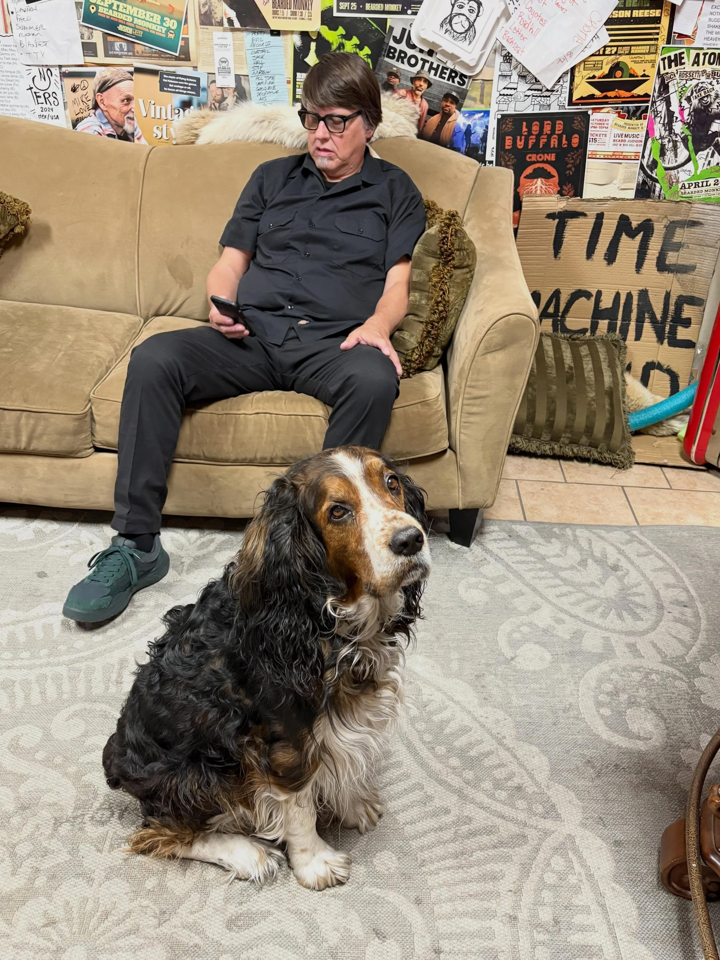 One of these does tricks for treats. The other is a dog. #goodboy