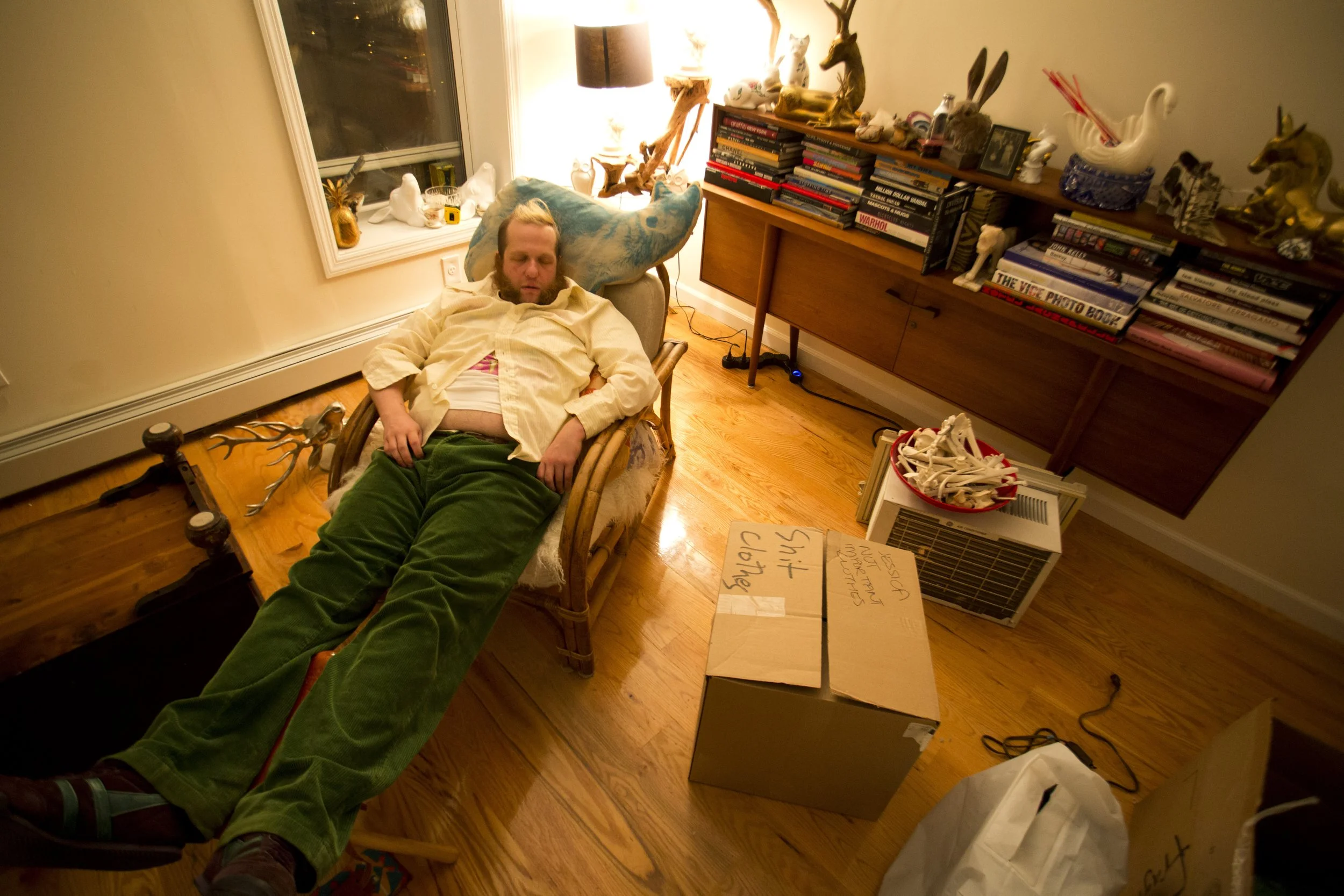 Moving Gordon 4; Sleeping.JPG