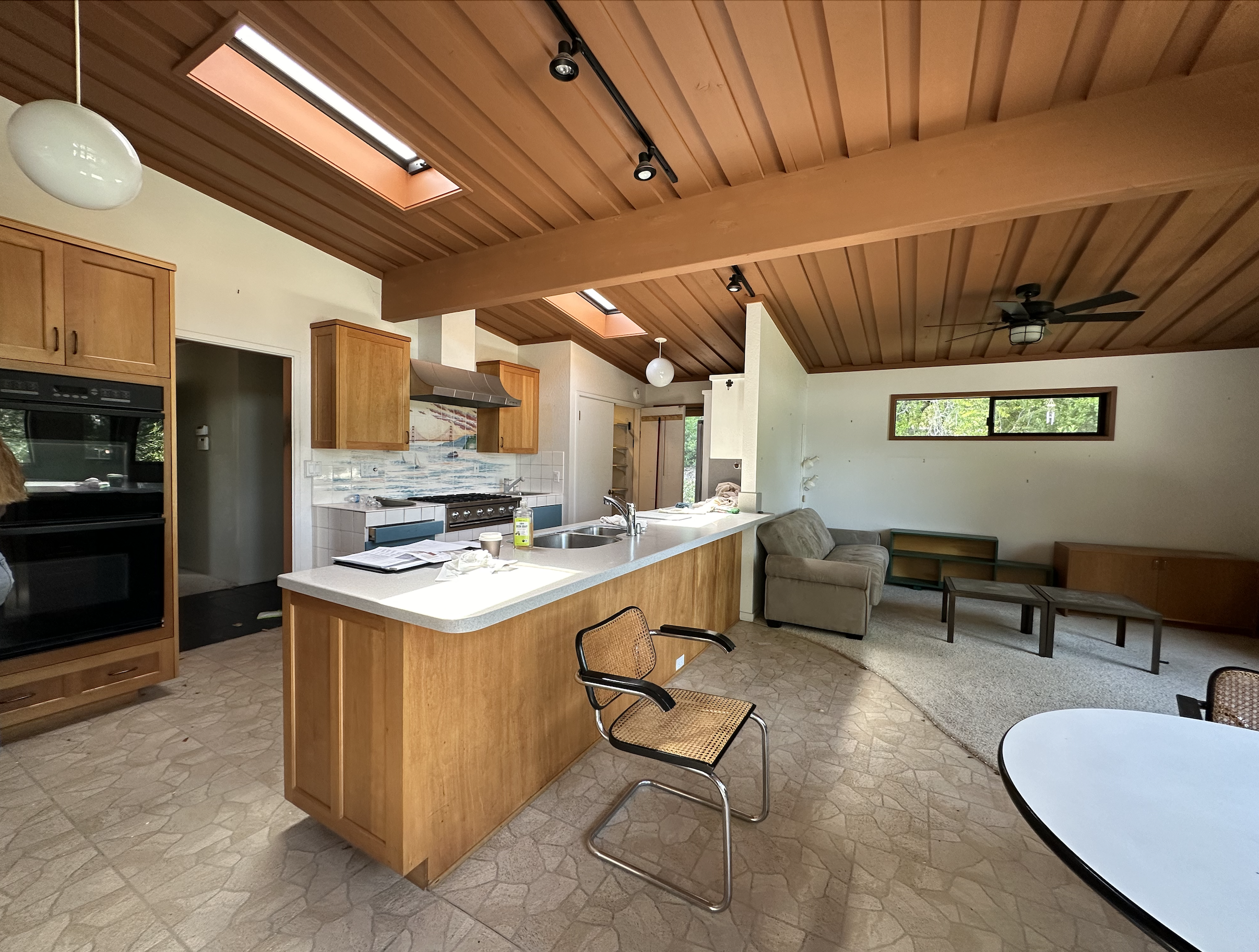 Dated and old mid-century modern kitchen in Orinda, CA pre-remodel.