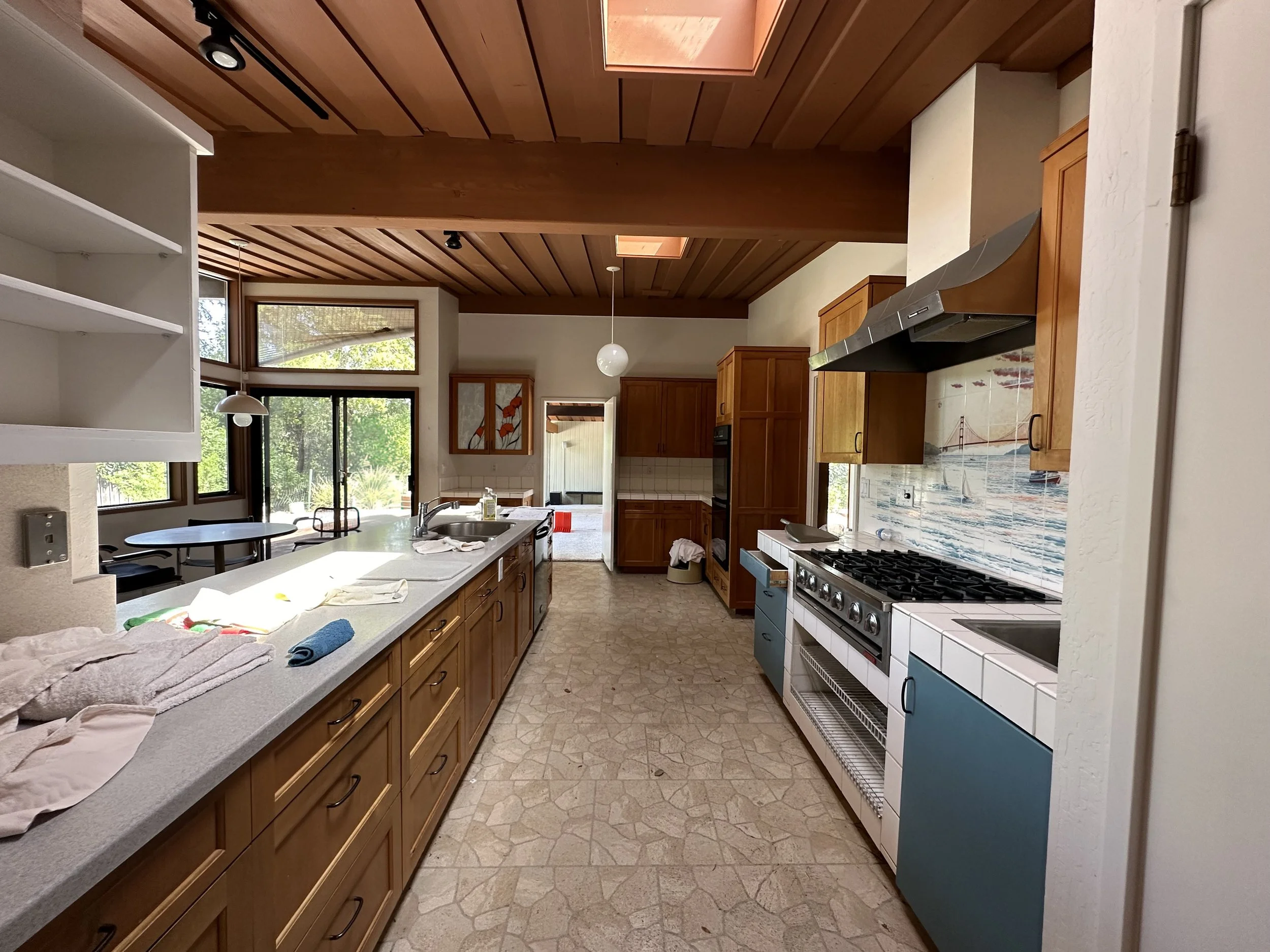 Dated and old mid-century modern home in Orinda, California - pre-remodel.