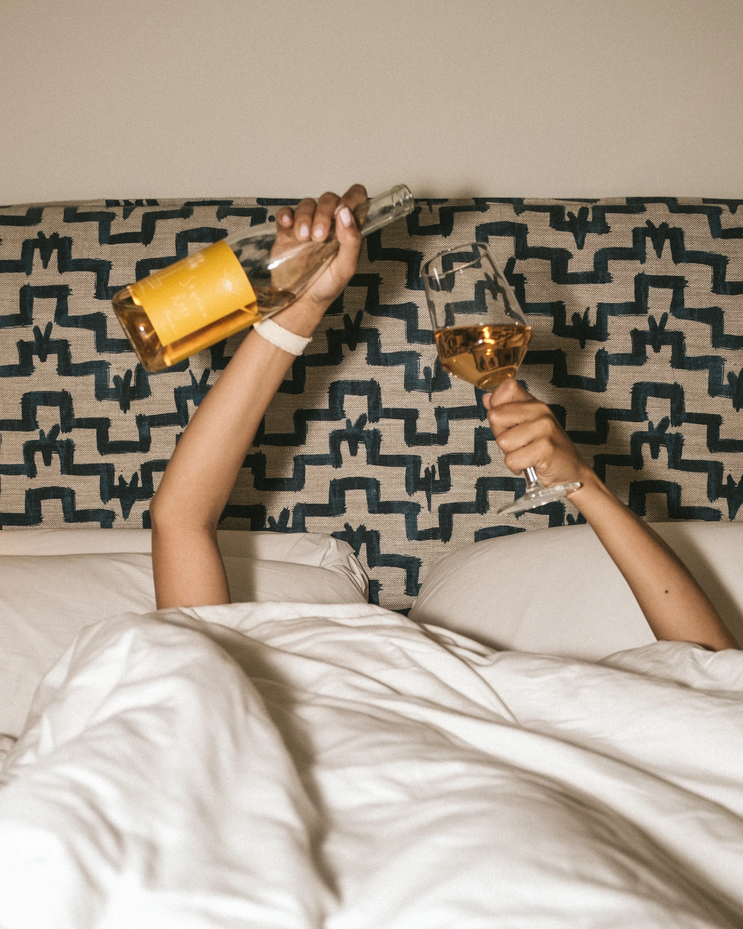 Skyview Rosé in bed