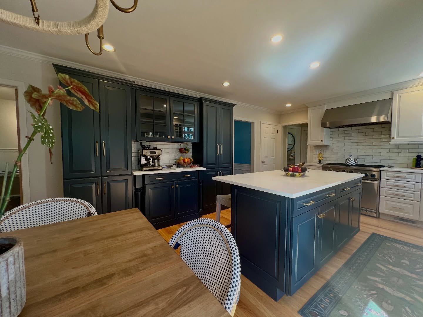 A well-loved kitchen with a fresh new look&hellip;it grew up with this family and now it&rsquo;s ready for its next chapter.

We kept the bones, made strategic swaps and layered in updates that make it feel fresh, functional and a little more &ldquo;